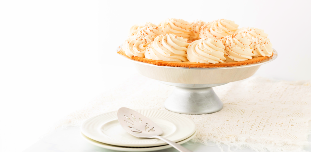 Banana cream pie whole2 (1)