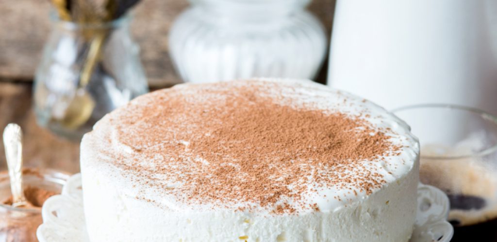 Bird's,Milk,Souffle,Cake